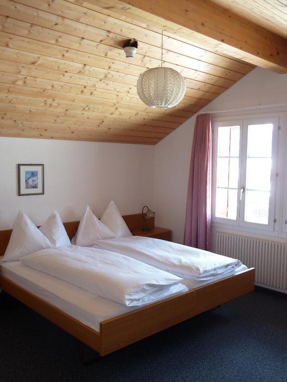 Hotel Berghaus Maennlichen Grindelwald Pokoj fotografie