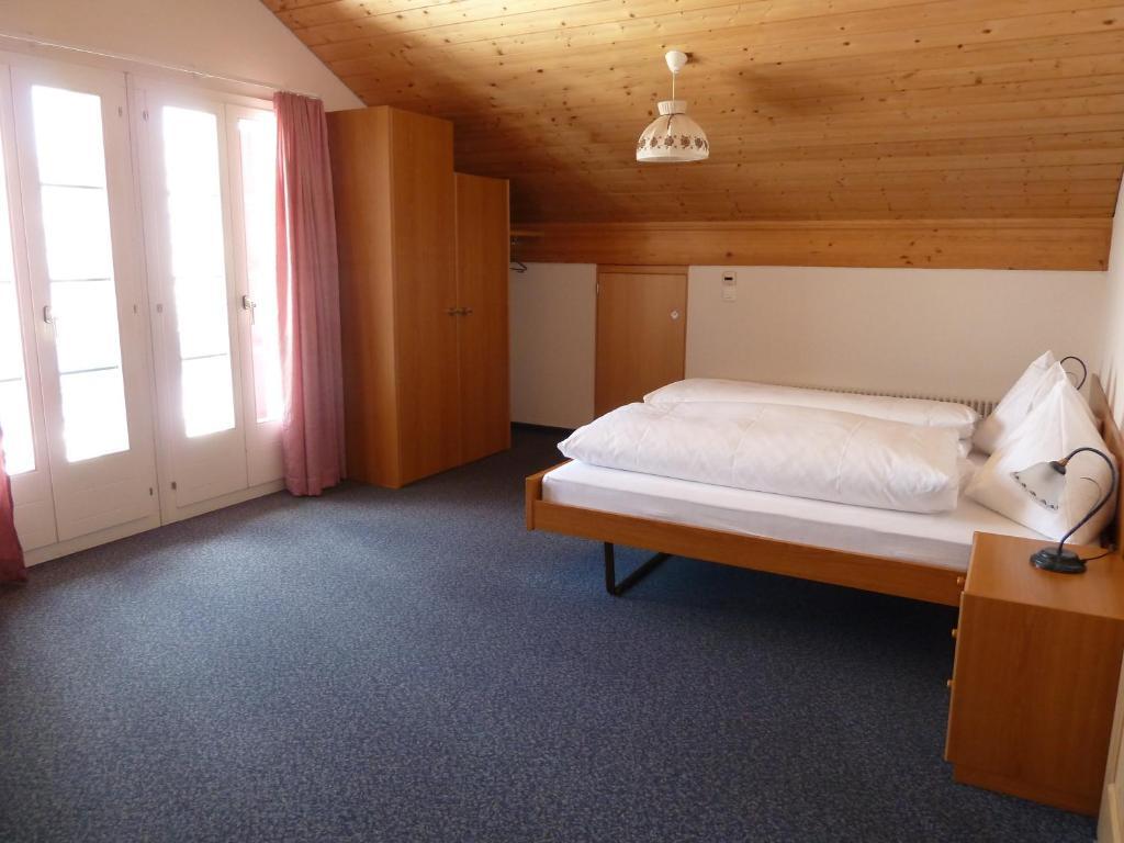 Hotel Berghaus Maennlichen Grindelwald Pokoj fotografie
