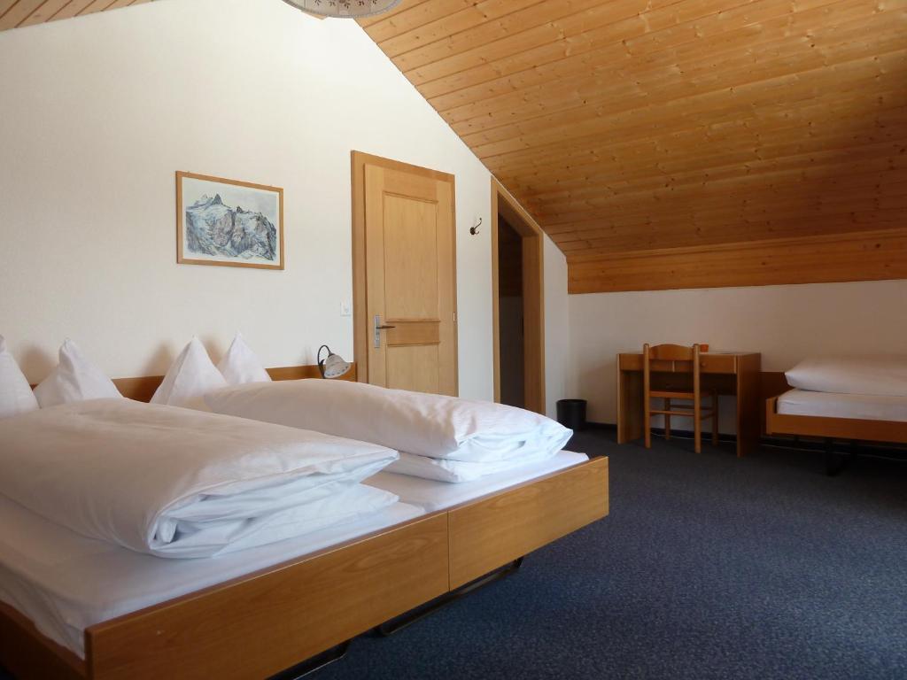 Hotel Berghaus Maennlichen Grindelwald Pokoj fotografie